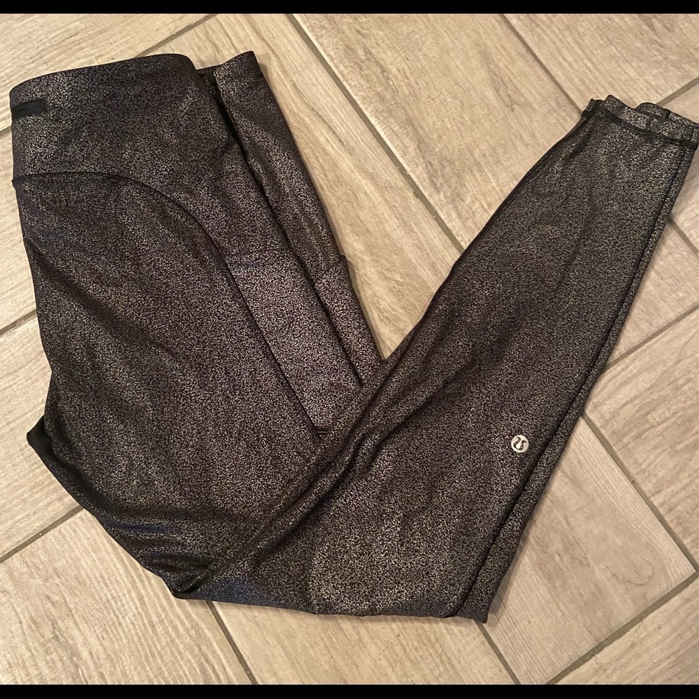 Lululemon leggings size 10
